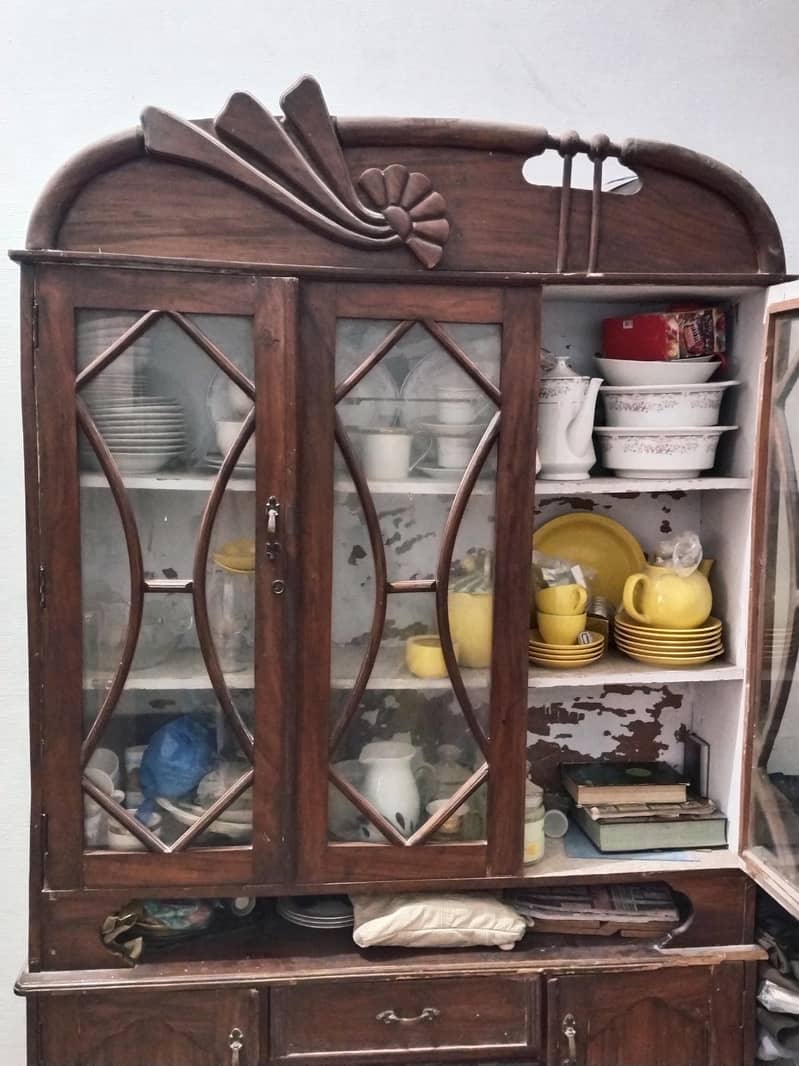 Bed/Dressing table/showcase 10