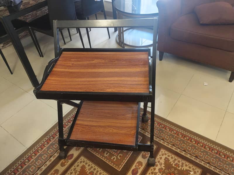 tea trolley 0
