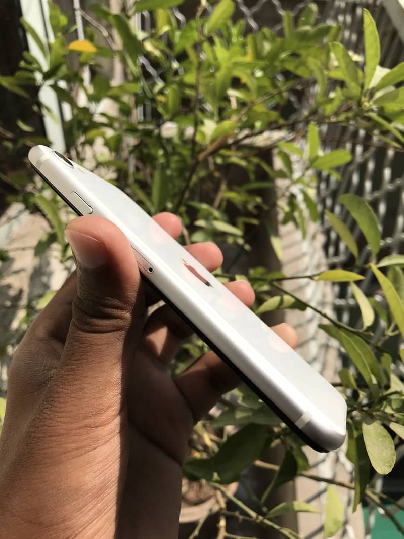 Apple iPhone SE 2