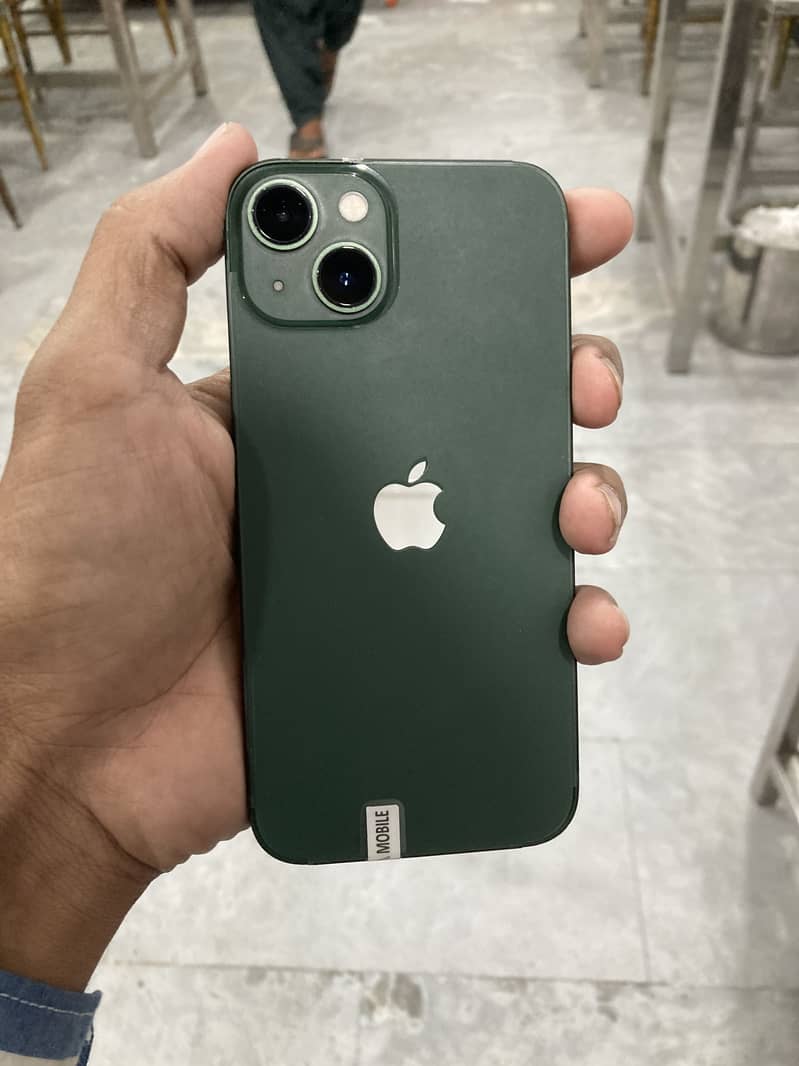 Apple iPhone 13 1