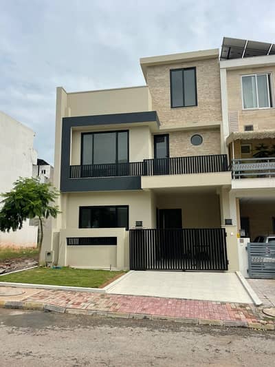Bahria Enclave Islamabad Sector H 5 Marla Brand New House For Sale