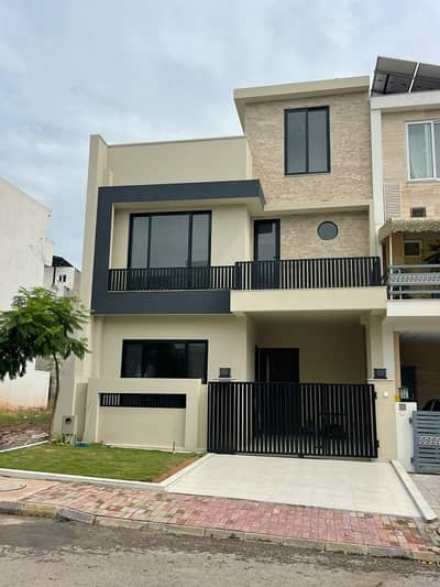 Bahria Enclave Islambad Sector H 5 Marla Brand New Luxury House Available For Sale