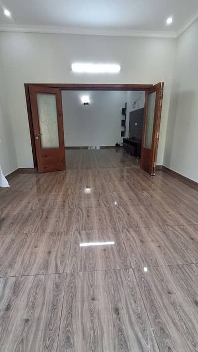 BAHERIA ENCLAVE ISLAMABAD 10 MARLA FULL HOUSE AVAILABLE FOR RENT