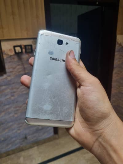 Samsung Mobile J7