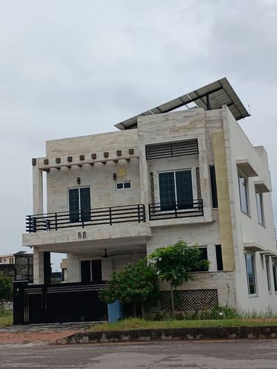 8 Marla Semi-Corner House For Sale On 100 Ft Boulevard In Bahria Enclave Sector N