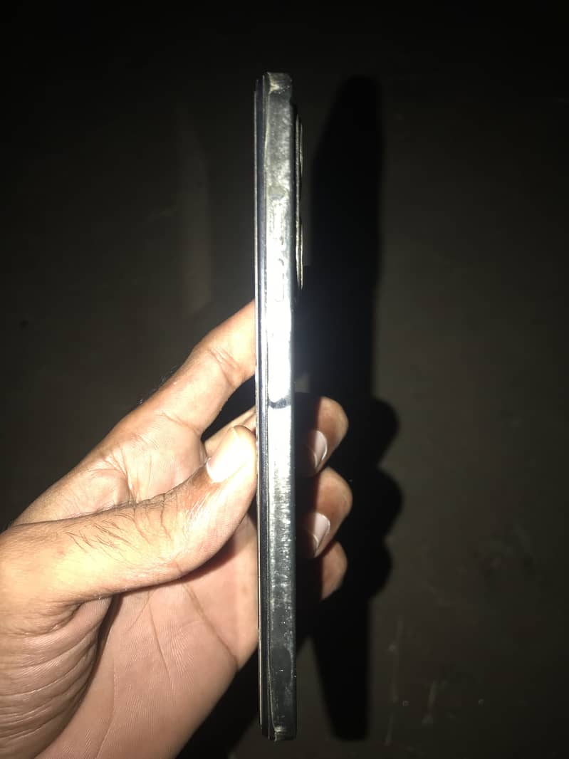 Tecno Spark 20 4