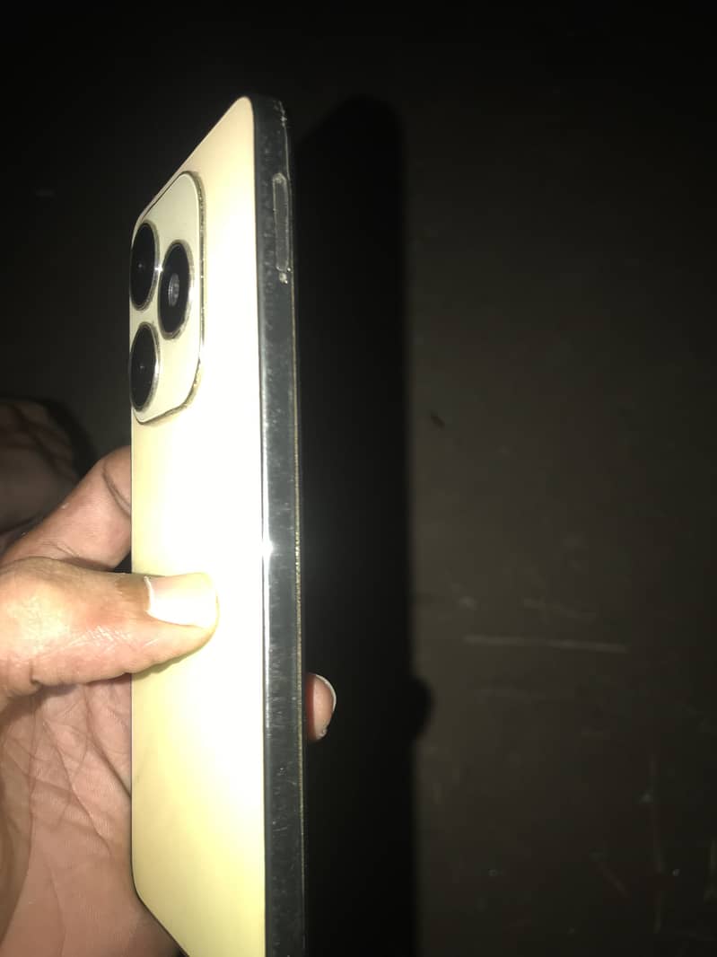 Tecno Spark 20 5