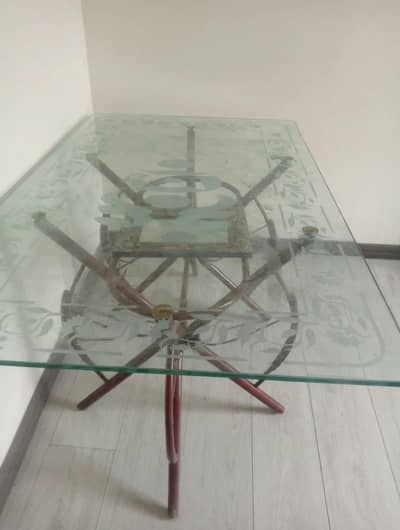 Dinnig table used for sale