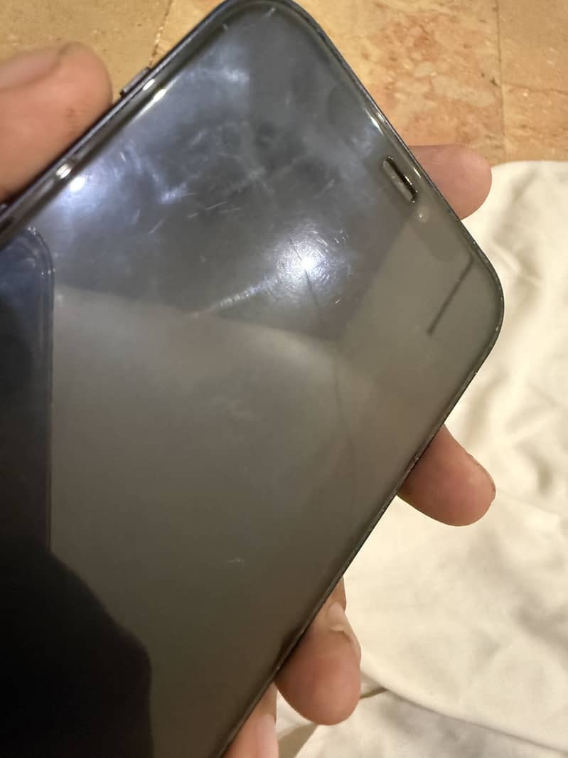 Apple iPhone 12 1