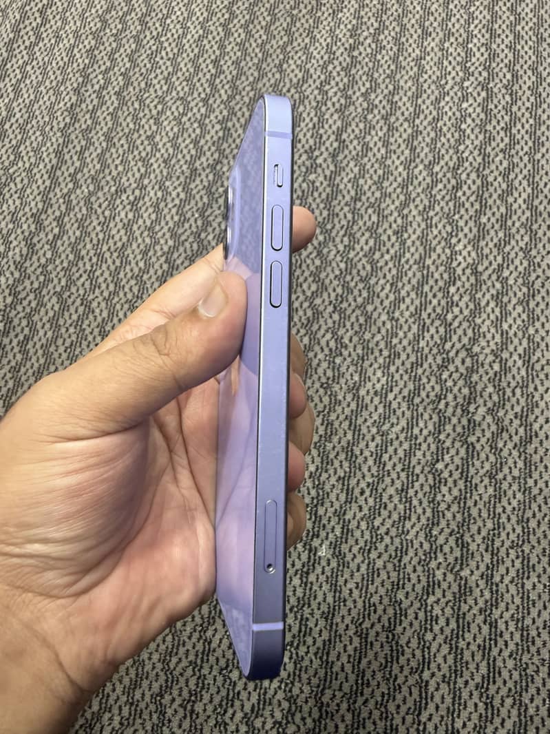 Apple iPhone 12 3