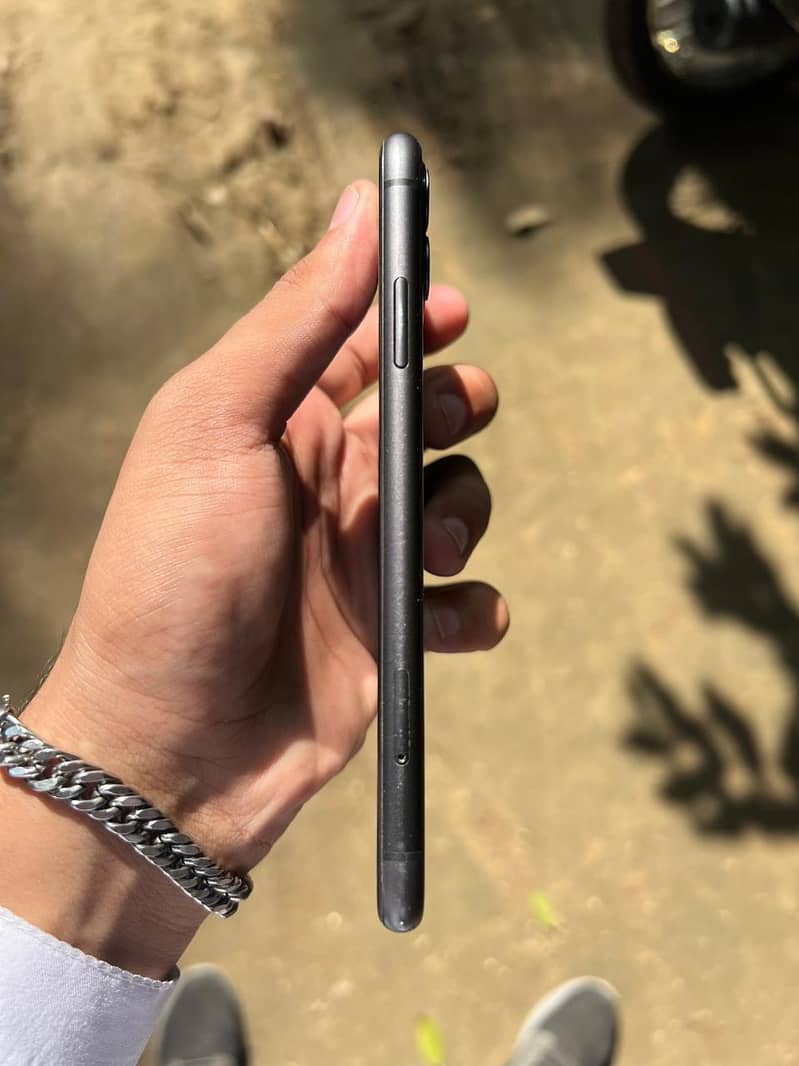 iPhone 11 jv 4