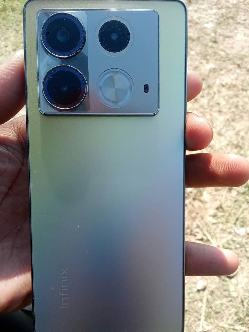Infinix Note 40 1