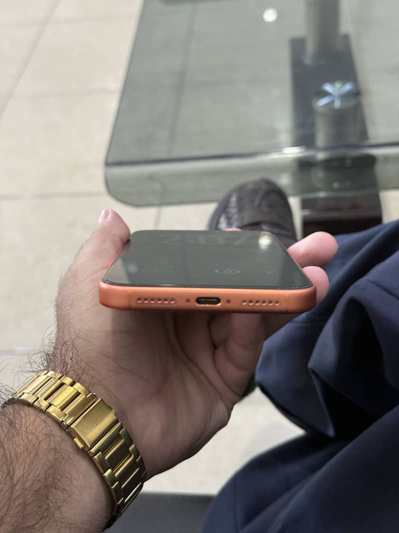 Apple iPhone 17 Pro Max 5