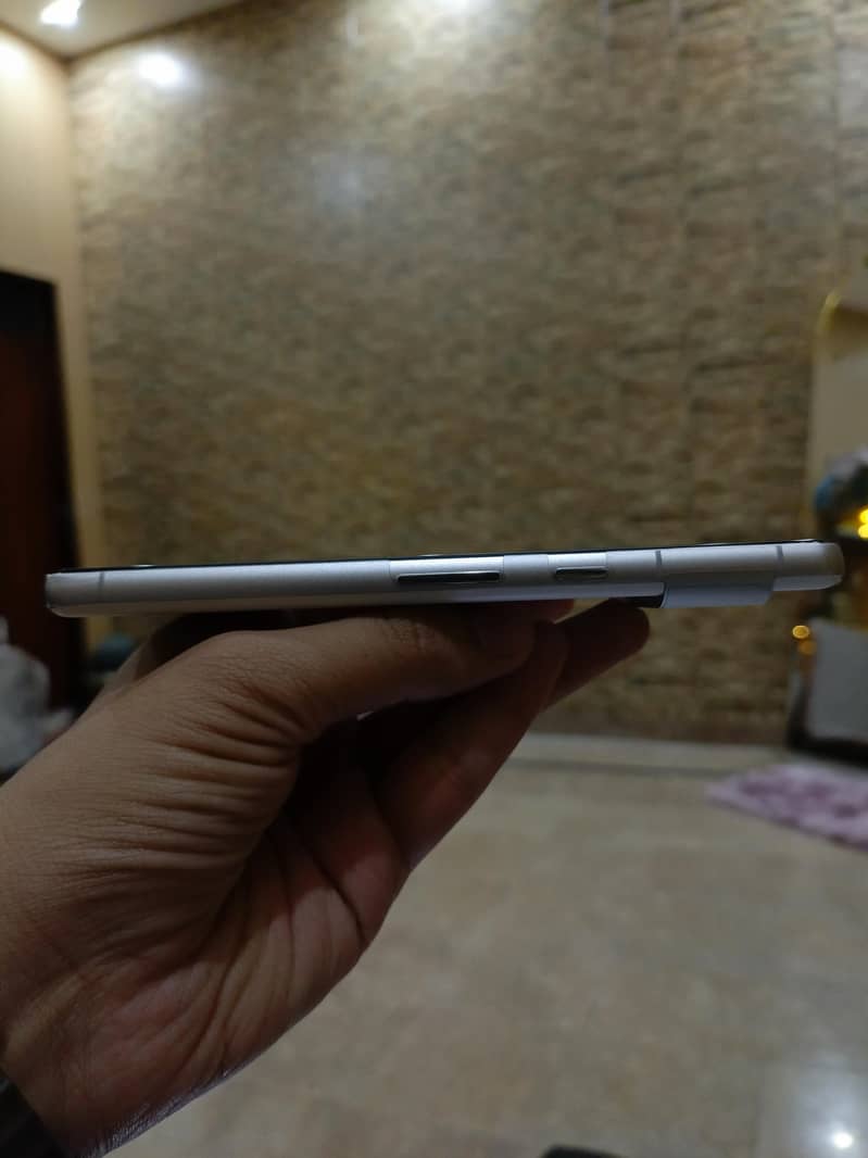 Google Pixel 7 3