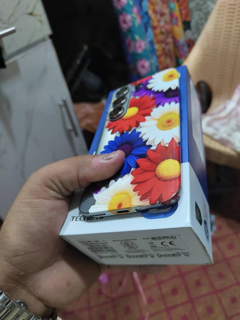 Tecno CAMON 50 Pro Complete Box 1