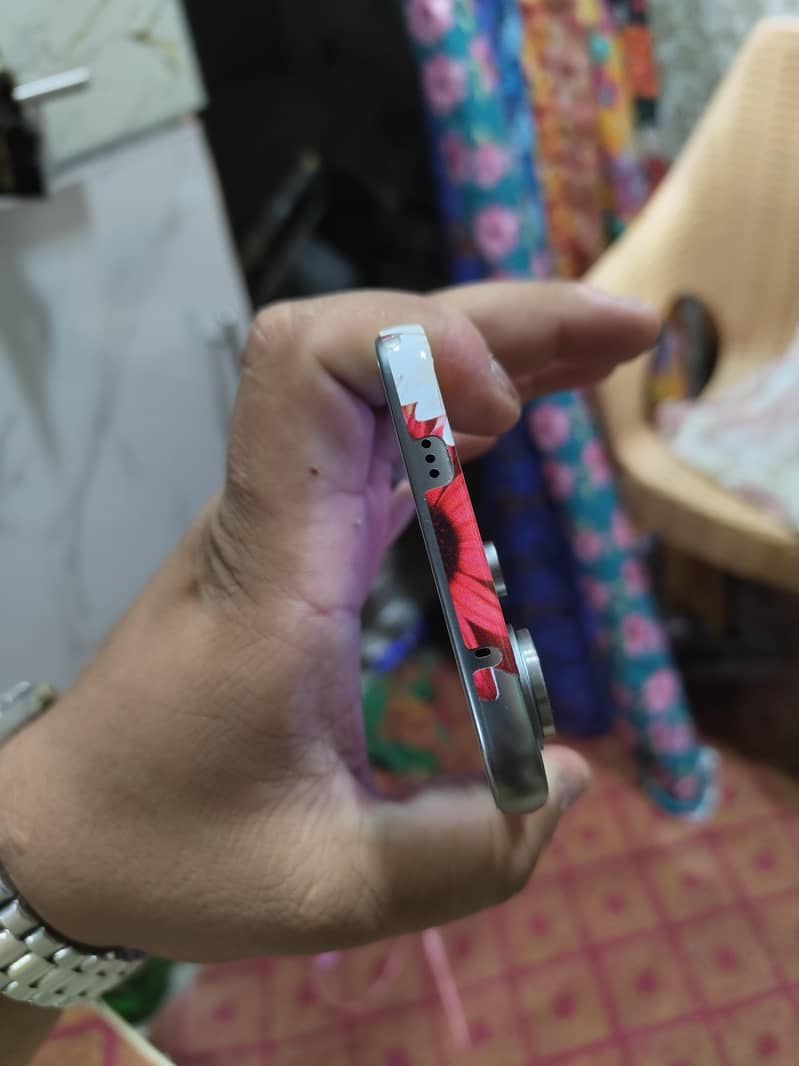 Tecno CAMON 50 Pro Complete Box 5