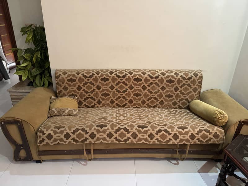 2 sofas and 1 sofa bed 2