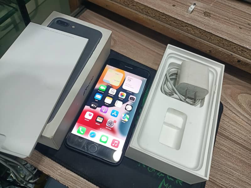 Apple iPhone 7 Plus 2