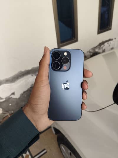 Apple iPhone 15 Pro Factory Unlock