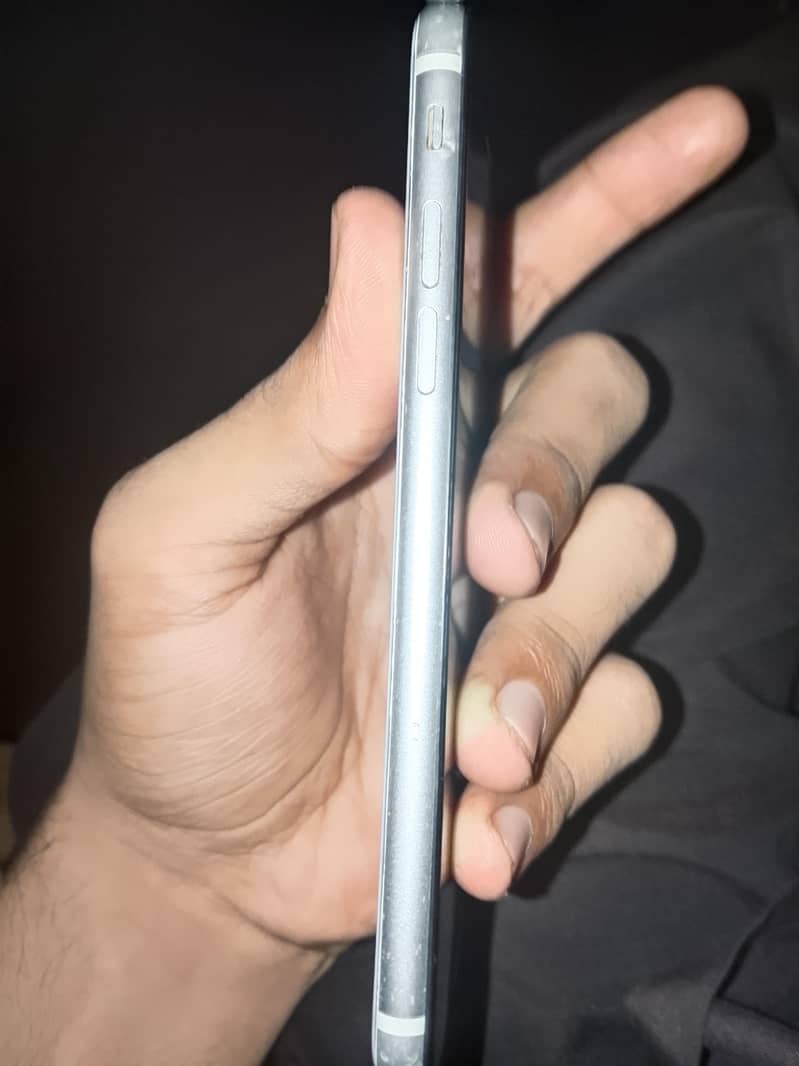 Apple iPhone SE 4