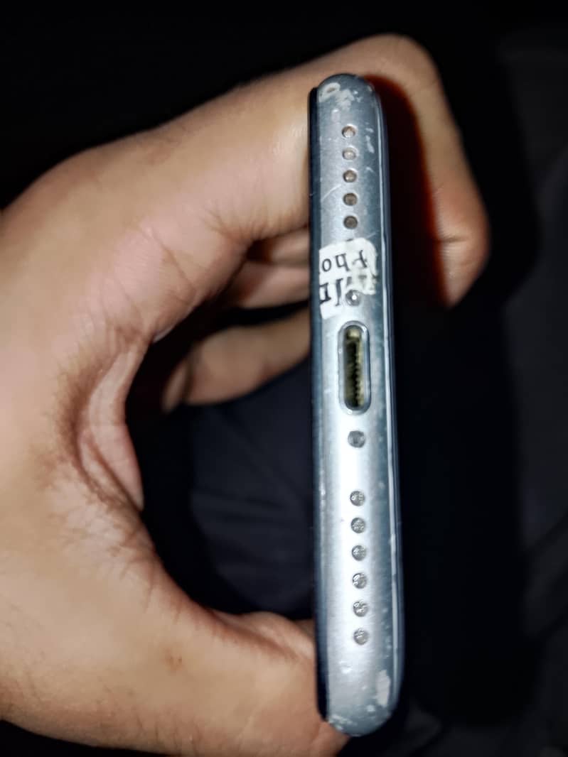 Apple iPhone SE 6