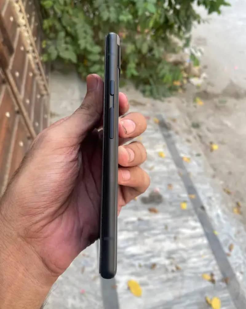 Google Pixel 6a 3
