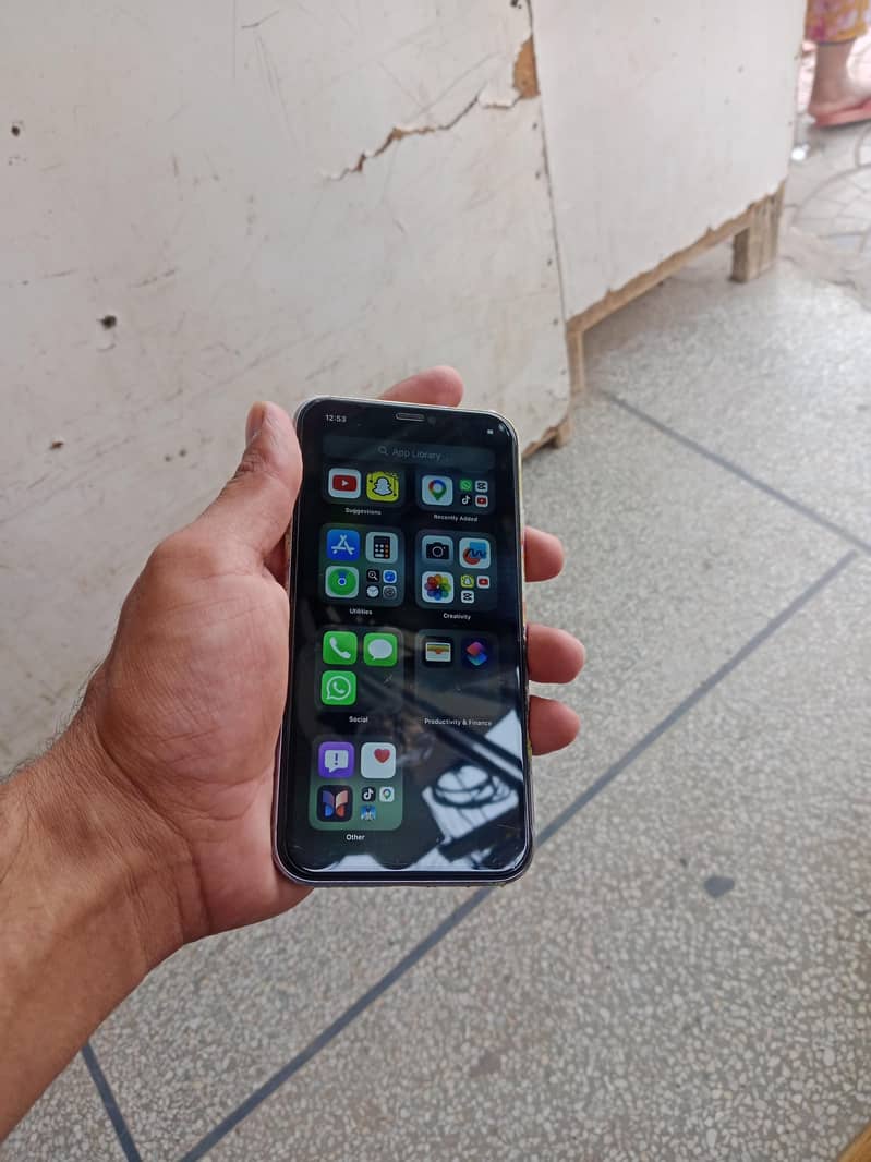 Apple iPhone 11 1