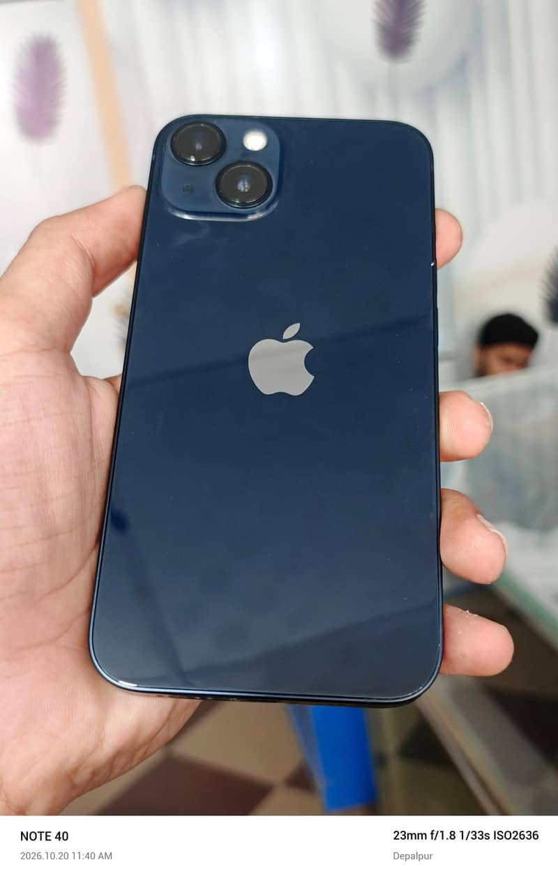 Apple iPhone 13 0
