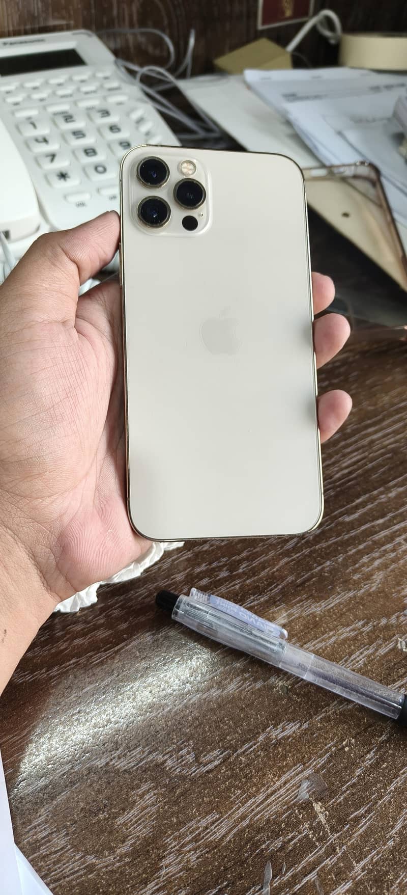 Apple iPhone 12 Pro 1