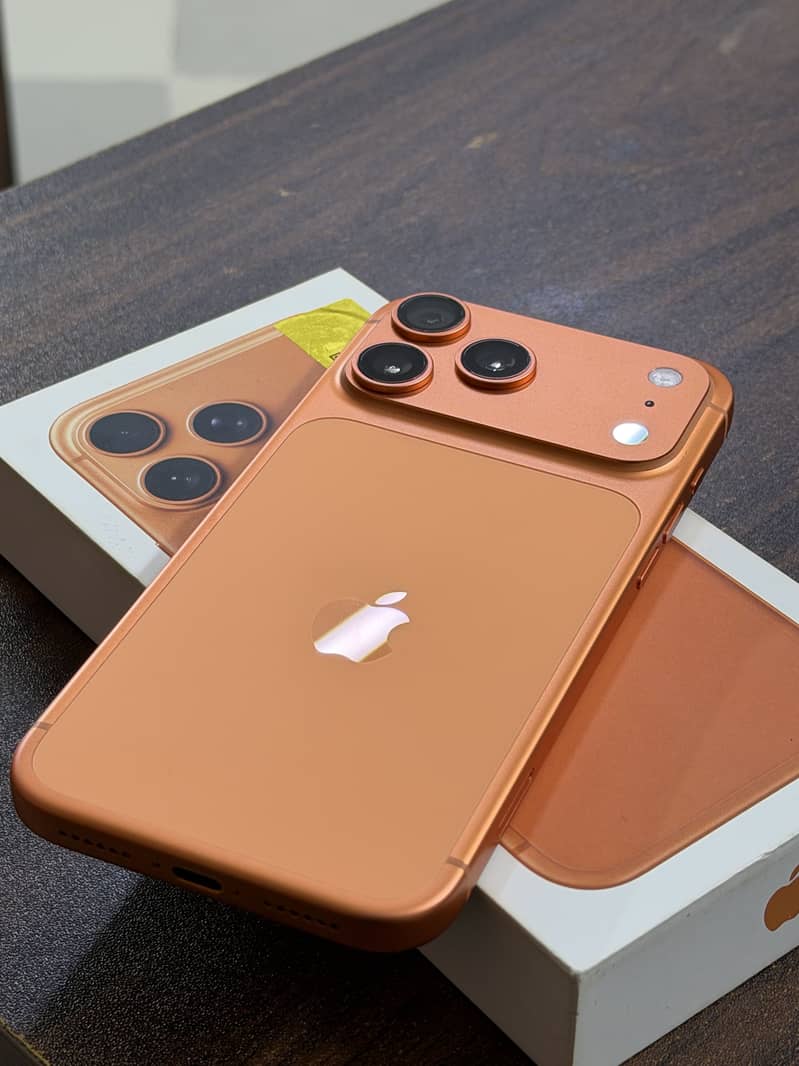 Apple iPhone 17 Pro Max 0