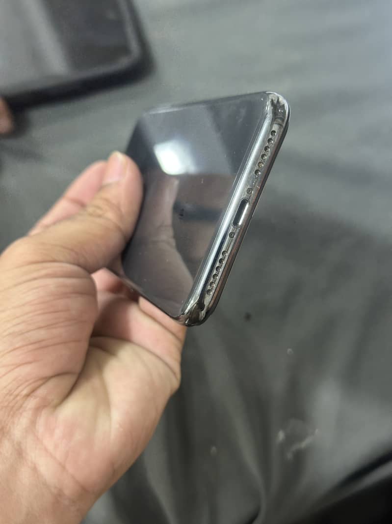 Apple iPhone X 2