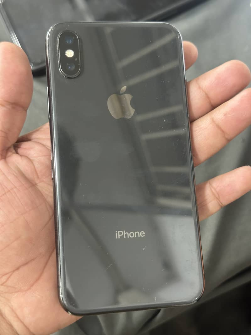 Apple iPhone X 3