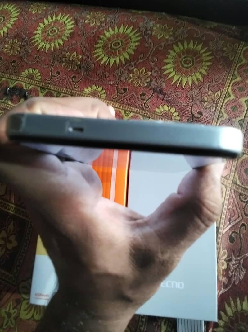Tecno spark 40c 4