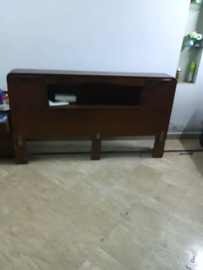 bed set & dressing table