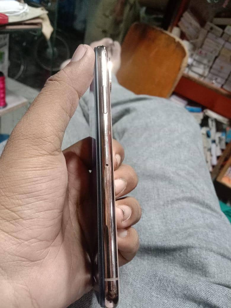Apple iPhone XS 2