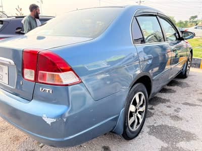 Honda Civic Oriel 2003