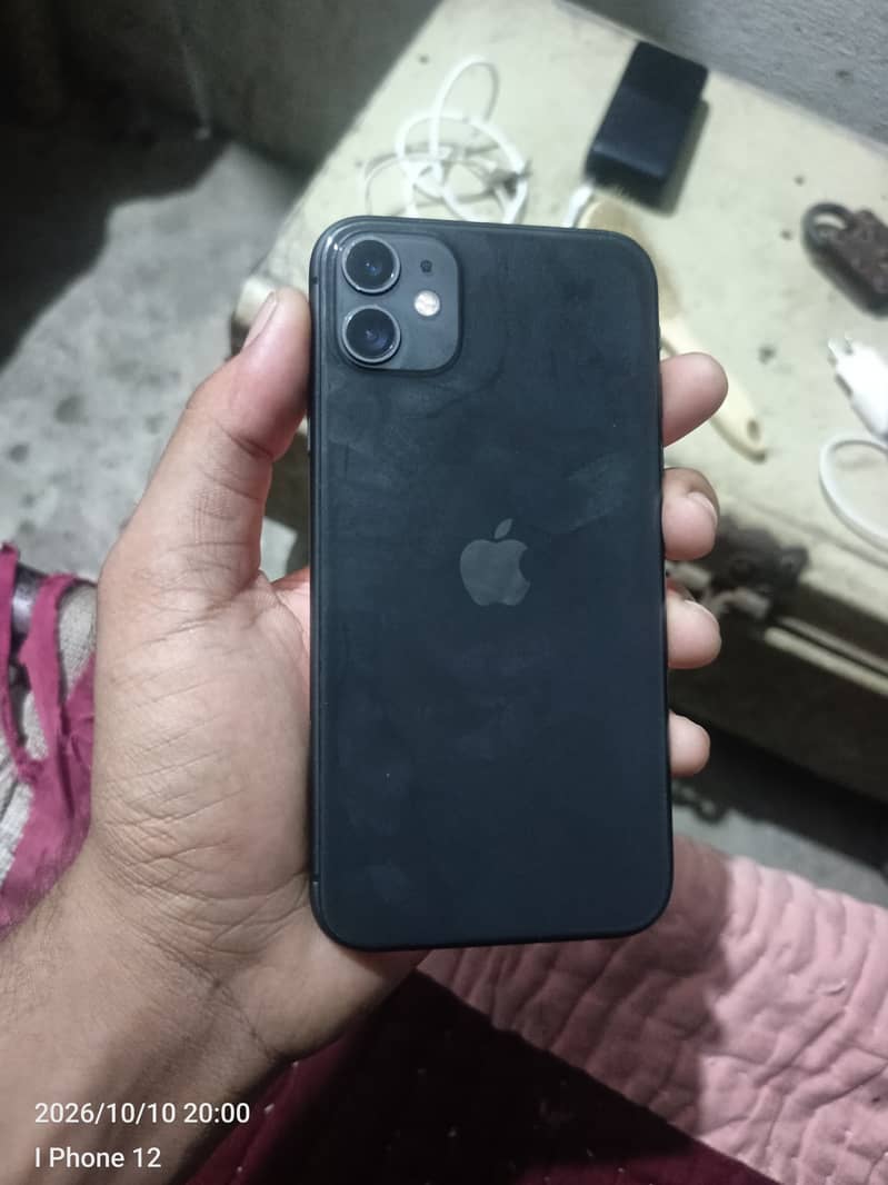 Apple iPhone 11 0