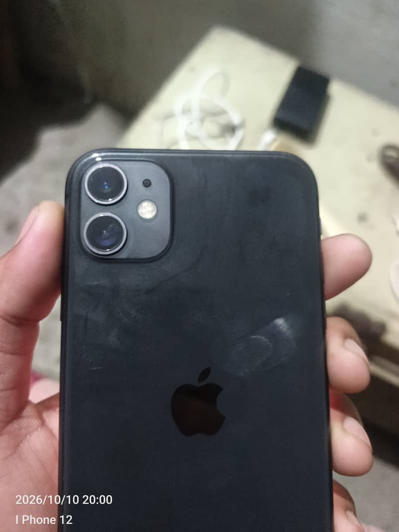 Apple iPhone 11 3
