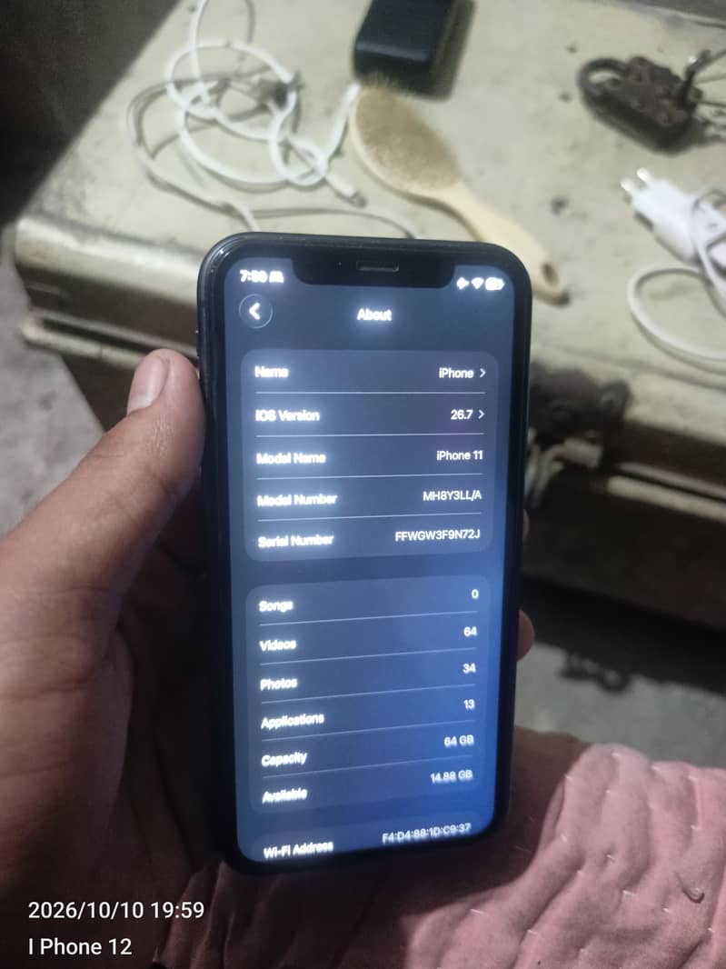 Apple iPhone 11 10