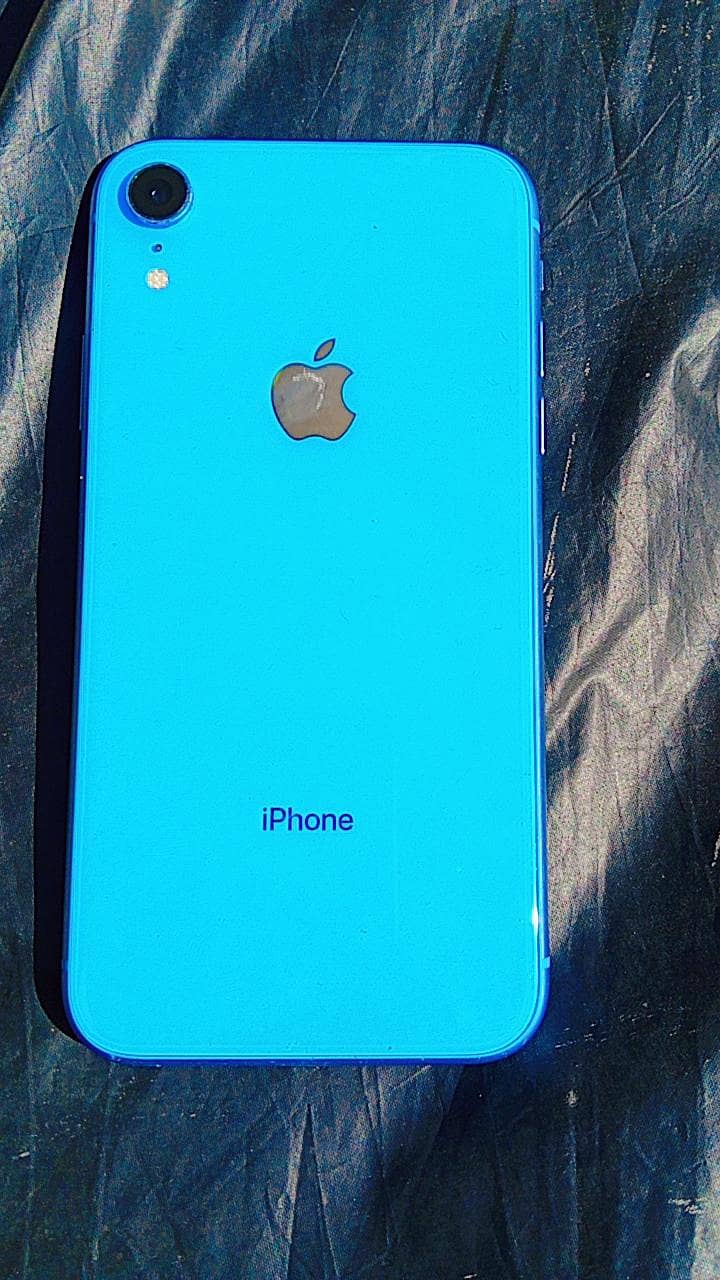 iPhone XR 0