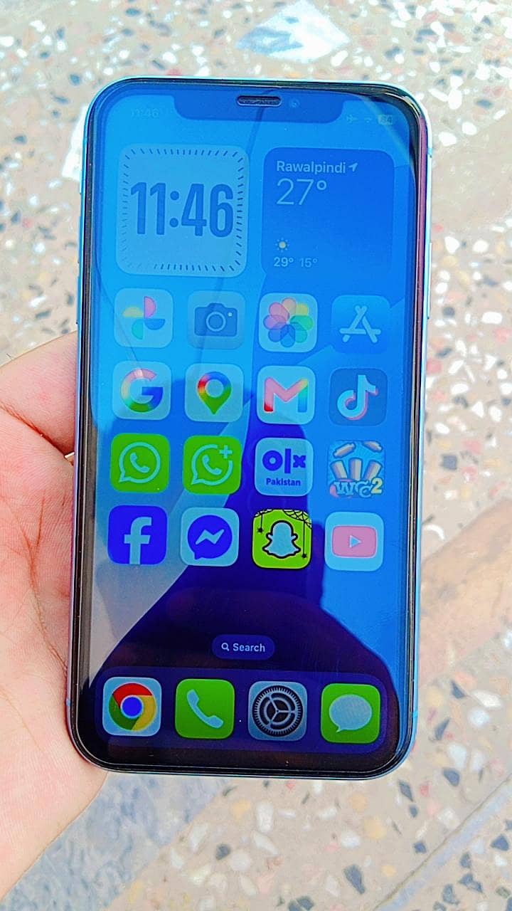iPhone XR 1