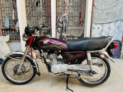 United 125