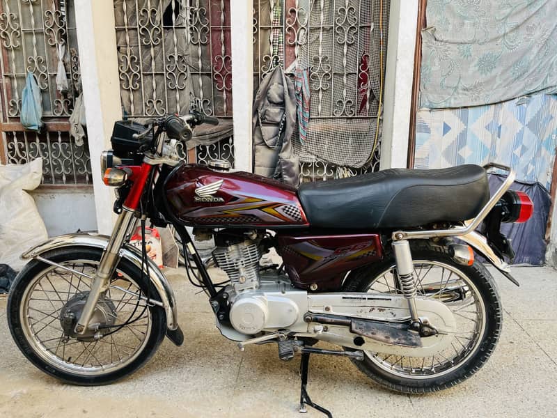 United 125 0