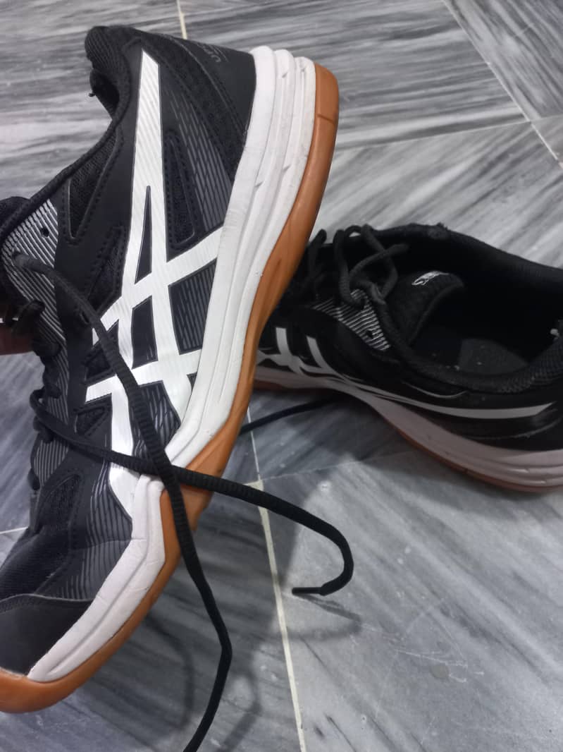 Badminton Shoe 2
