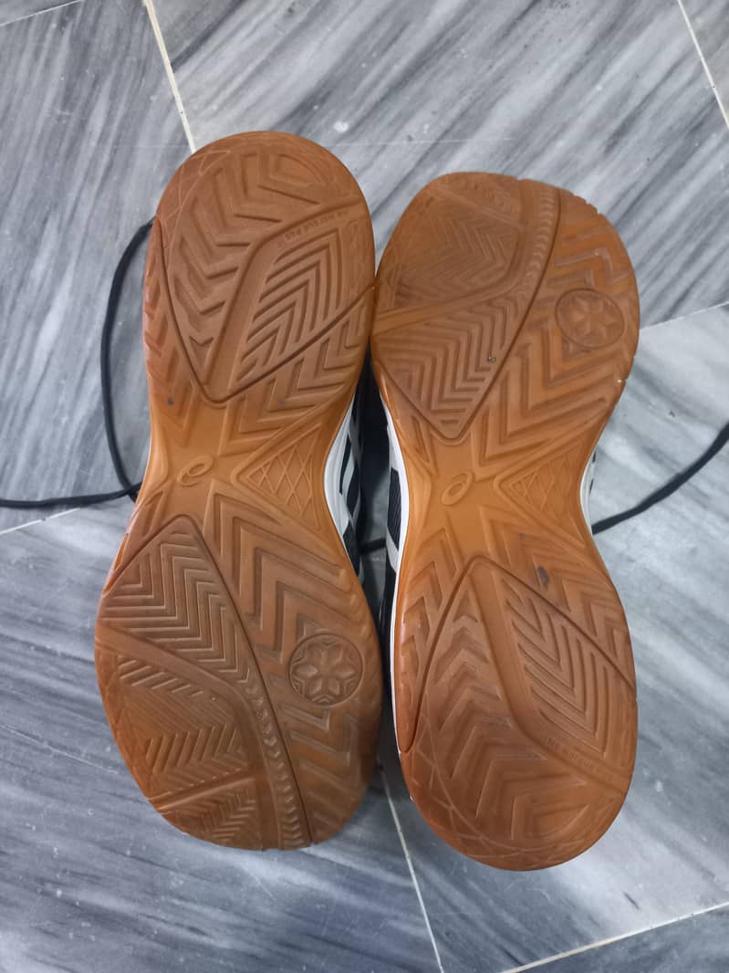 Badminton Shoe 3