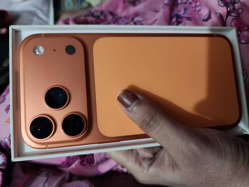 Apple iPhone 17 Pro Max 1