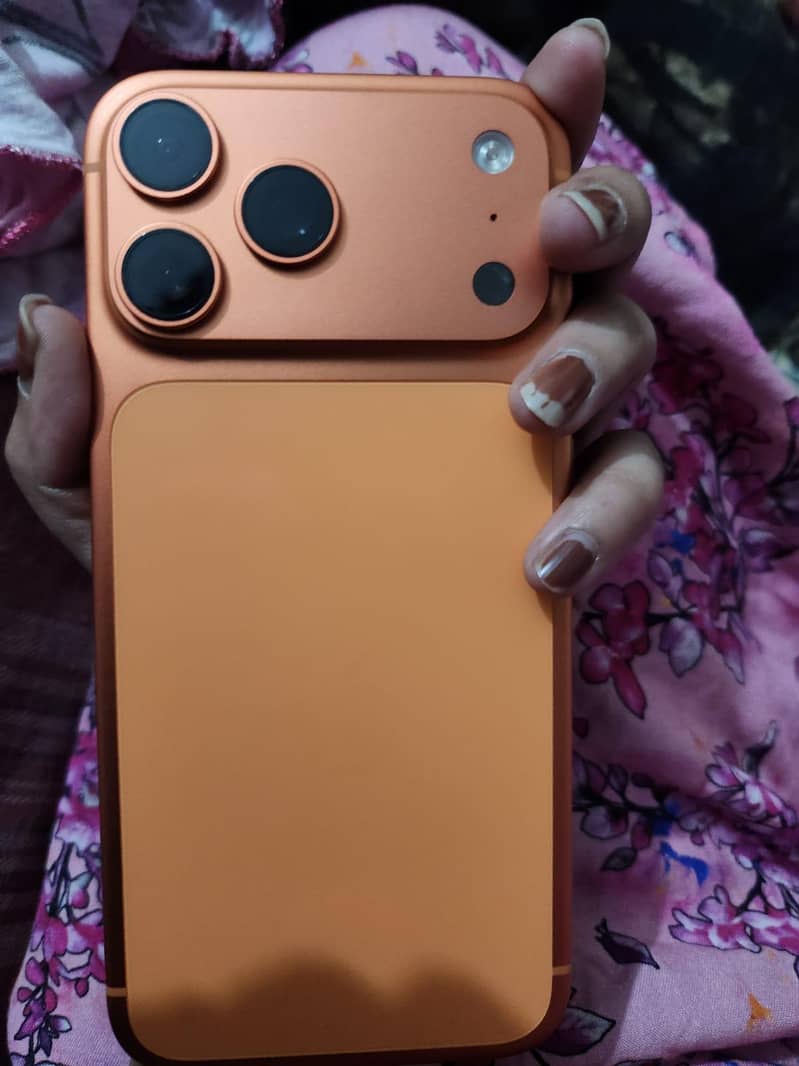 Apple iPhone 17 Pro Max 2