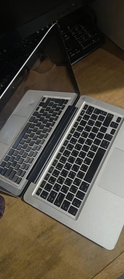 Apple Mac book pro 2012