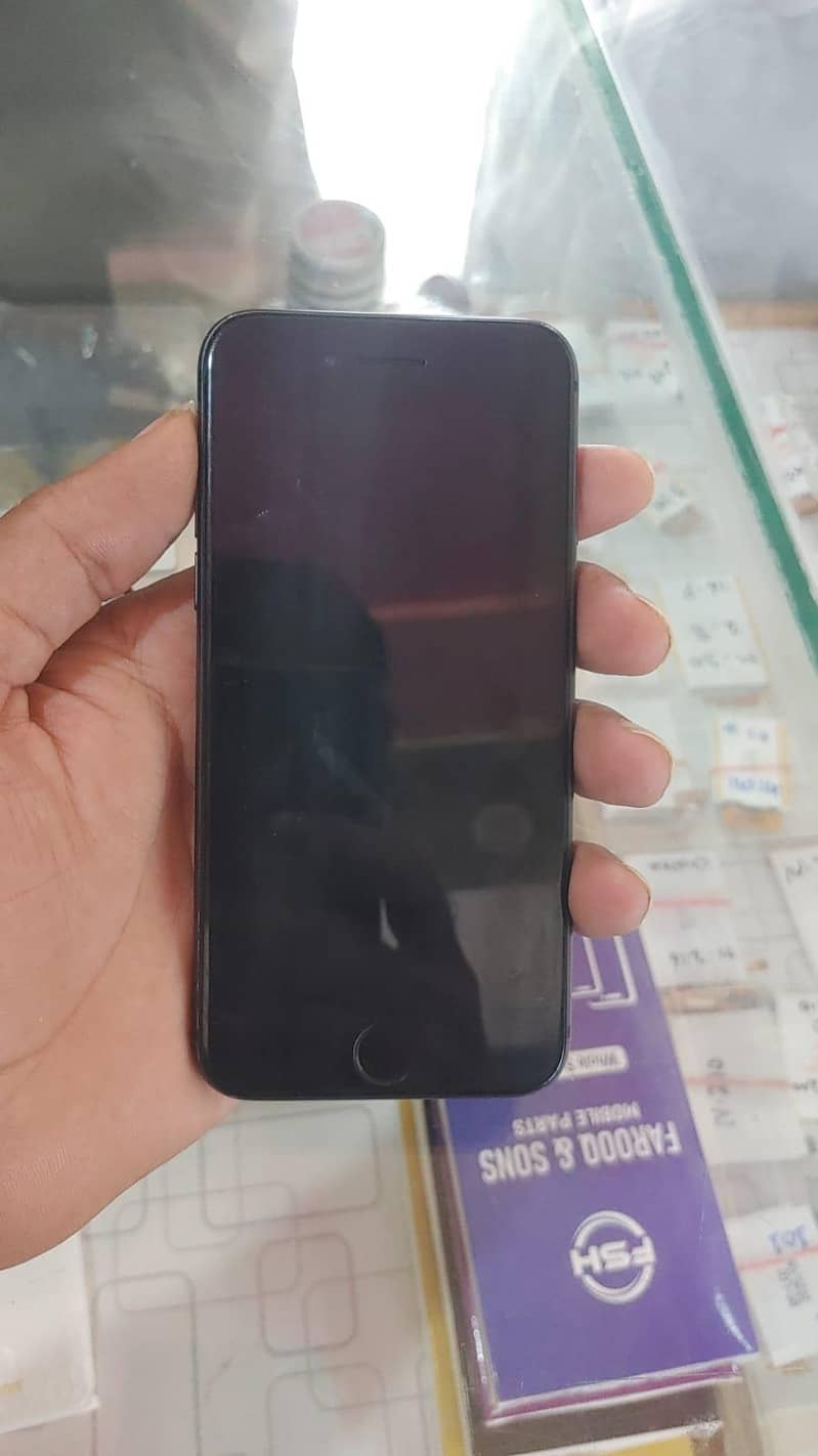 Apple iPhone 8 2