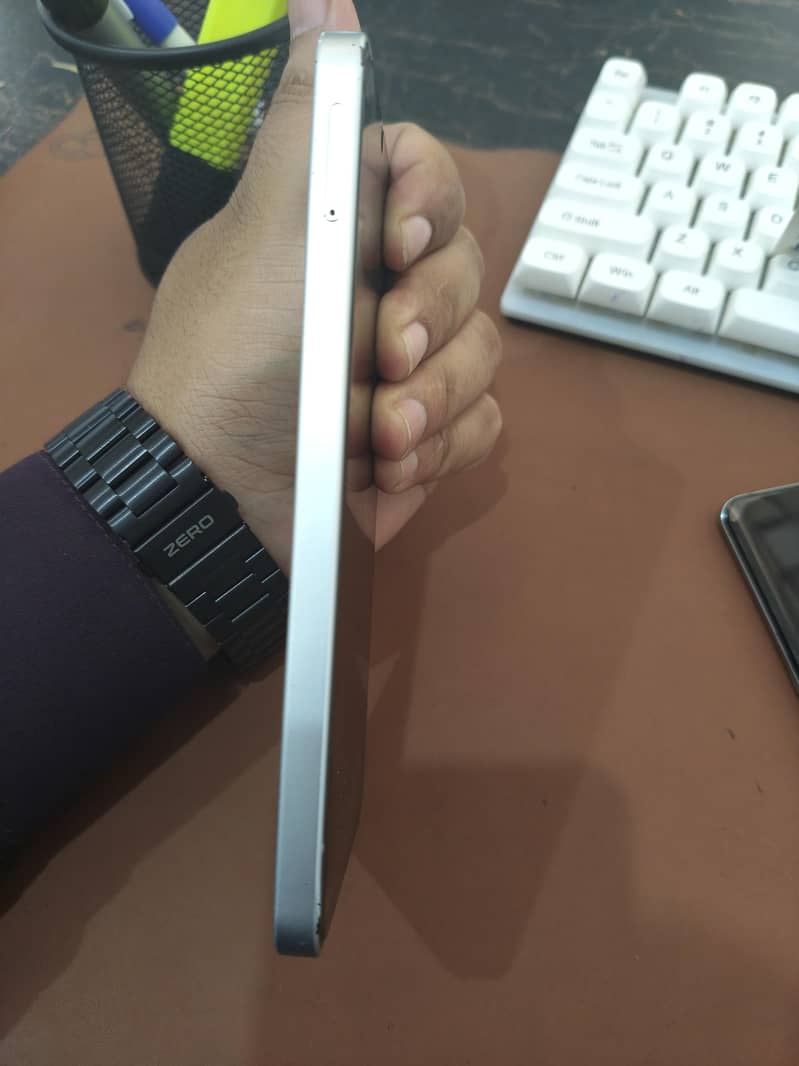 Samsung Mobile M16 2